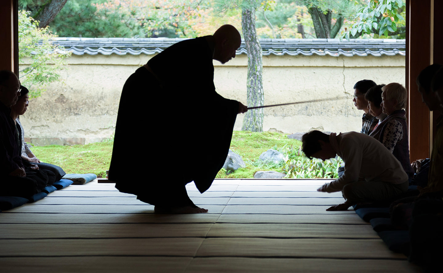 坐禅体験 – 臨済宗建仁寺塔頭 禅居庵